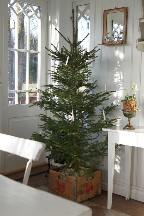 scandinavian-christmas-tree-designs